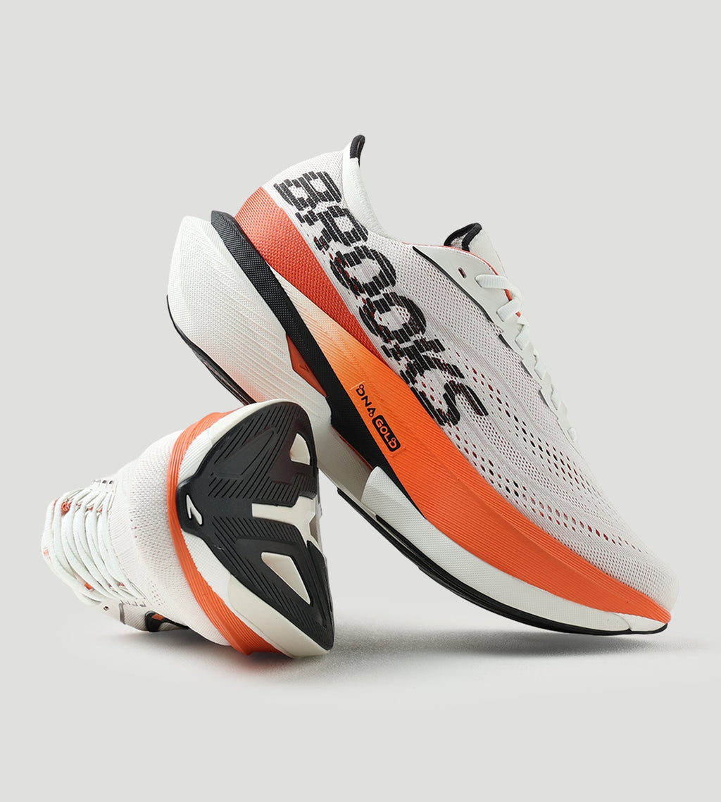 Brooks Hyperion Max 4 Grey Tigerlily Black