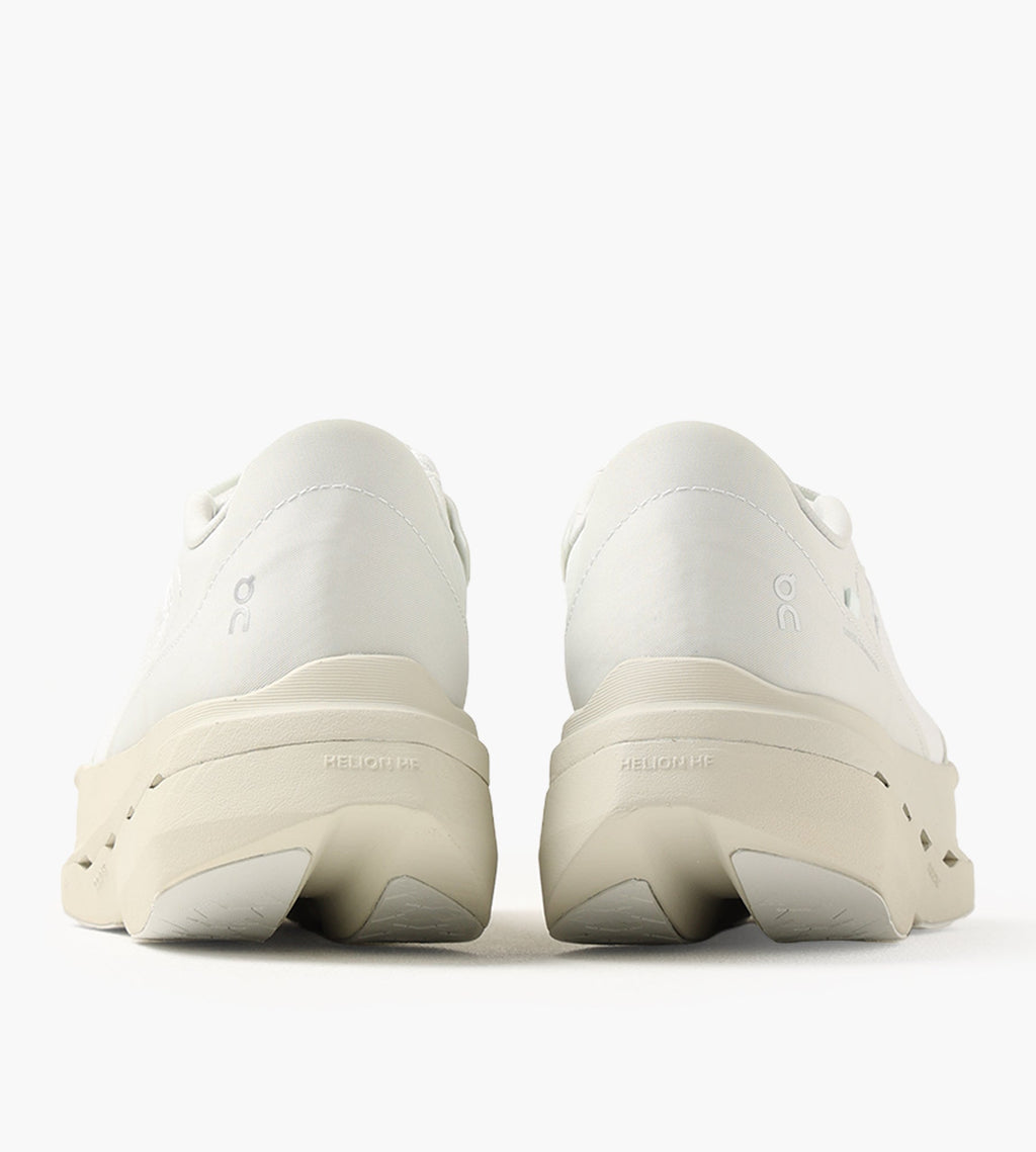 On Cloudboom Volt PAF 1 W White Gale