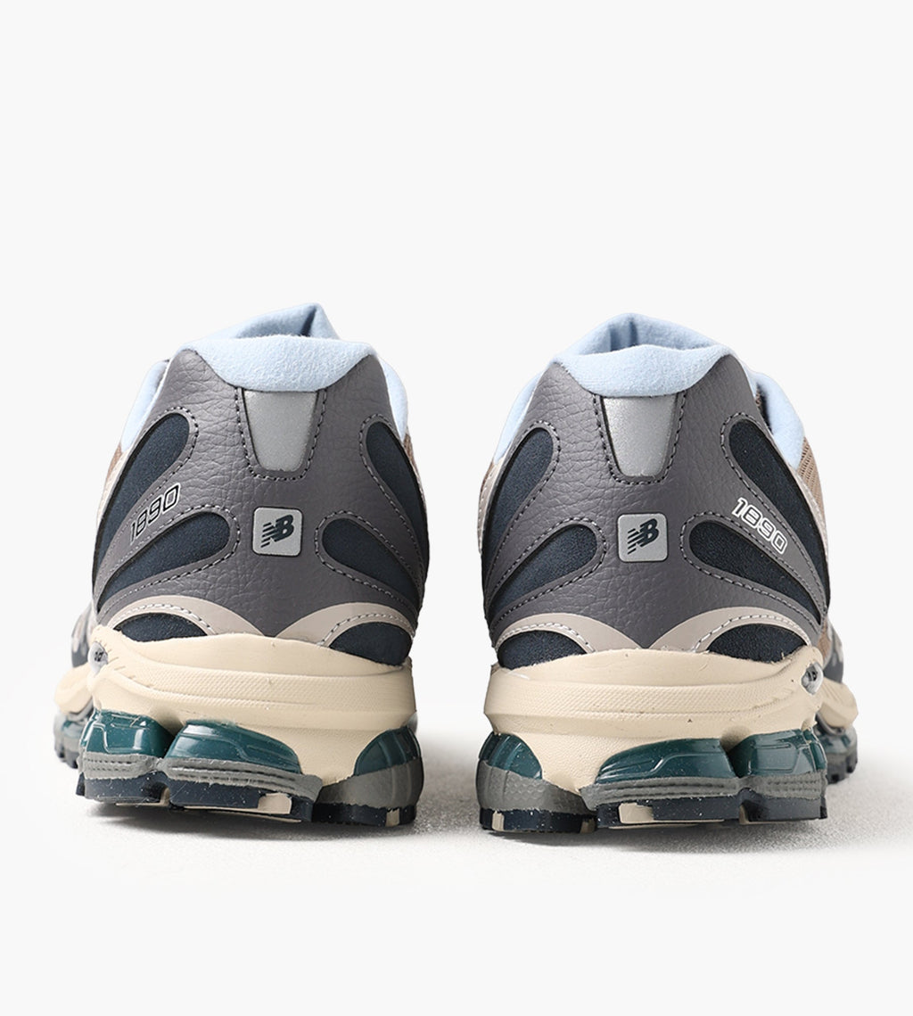New Balance U189052J Outerspace