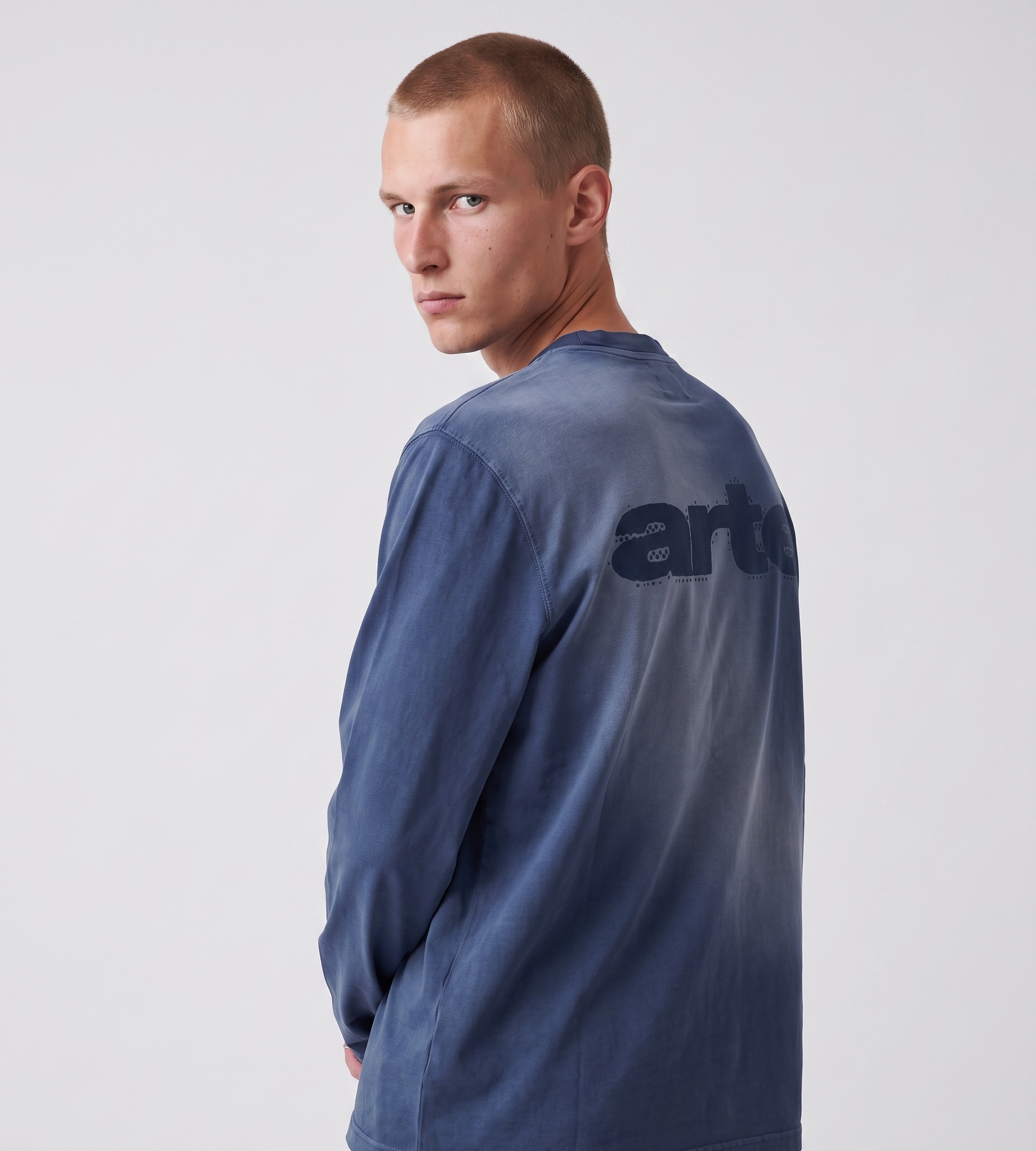 Arte Antwerp Stencil Sunfade Longsleeve Navy