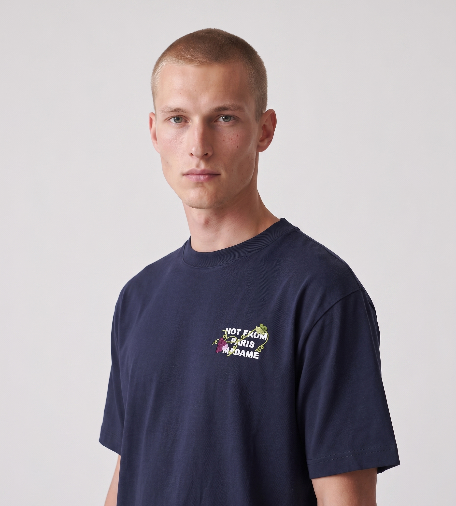 Drôle de Monsieur Vine Embroidered Slogan T-Shirt Navy