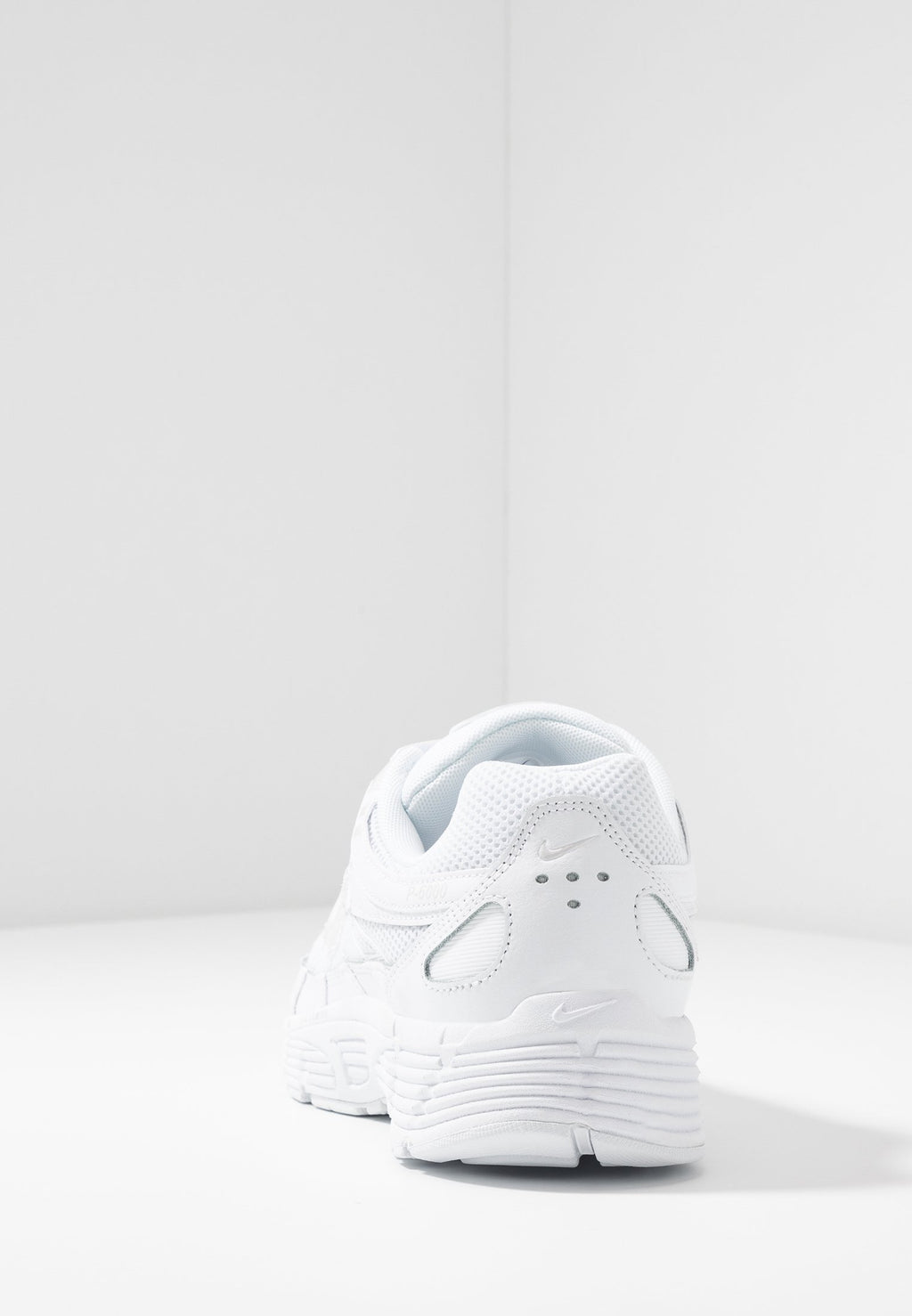 Nike P 6000 white