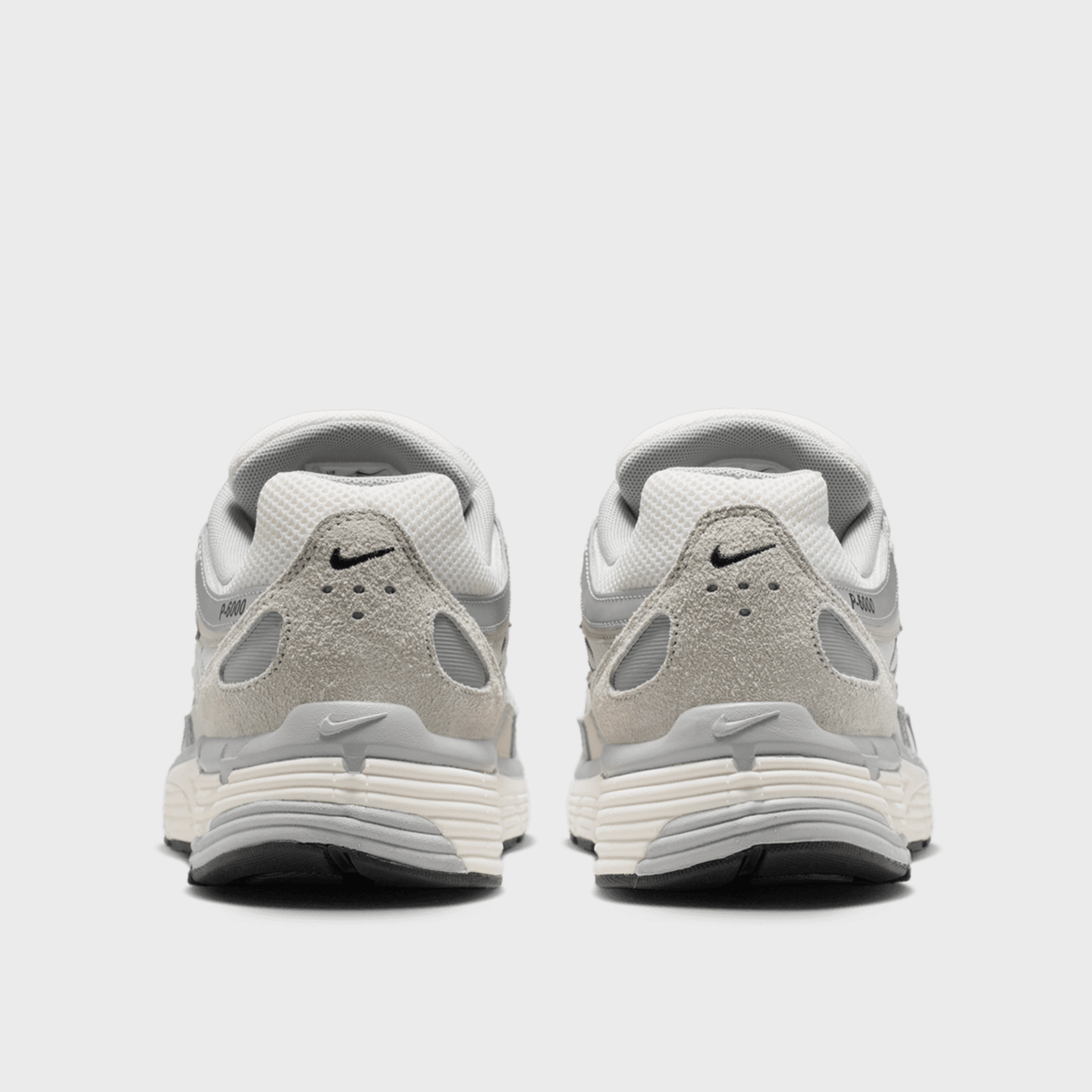 Nike P 6000 beige/zilver