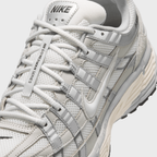 Nike P 6000 beige/zilver